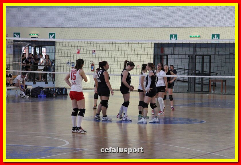150614 volley 411_tn.jpg